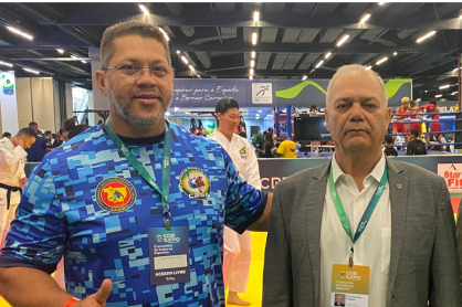 Adalberto Corrêa, da CBSA, posa ao lado do presidente do COB, Paulo Wanderley, na COB Expo